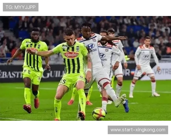 朗斯积分迫近巴黎至一分 争冠悬念延续至联赛后半程